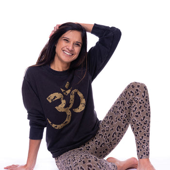 Yoga Loose Sweater OM by Jodie Roberts - black | color:schwarz |damen yoga loose sweater om vintage look by jodie roberts 108 schwarz |bio baumwolle