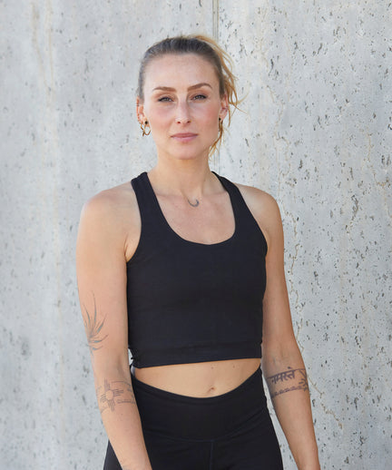 Yoga Basic BH Long Tencel™ Bio Baumwolle Cali - schwarz | color:schwarz | yoga damen basic long bh cali | tencel bio baumwolle | bra basic | yoga damen bh nachhaltig