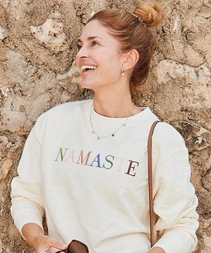 Yoga Boxy Sweater Namaste Bio Baumwolle Philia - weiß | color:weiß | yoga damen boxy sweatshirt namaste philia | bio baumwolle | sweatshirt namaste stick | yoga damen pullover nachhaltig