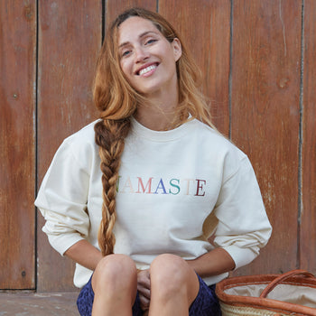 Yoga Boxy Sweater Namaste organic cotton Philia - white | color:weiß | yoga damen boxy sweatshirt namaste philia | bio baumwolle | sweatshirt namaste stick | yoga damen pullover nachhaltig