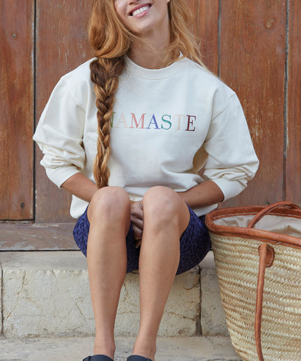Yoga Boxy Sweater Namaste Bio Baumwolle Philia - weiß | color:weiß | yoga damen boxy sweatshirt namaste philia | bio baumwolle | sweatshirt namaste stick | yoga damen pullover nachhaltig