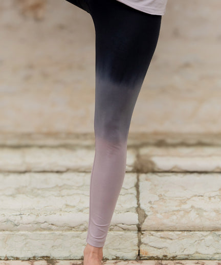 Yoga Soft Leggings Ombré Bio Baumwolle Luna - grau | color:grau | yoga damen soft leggings ombré | bio baumwolle | leggings ombré frabverlauf | yoga damen leggings nachhaltig
