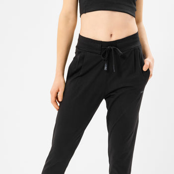 Yoga Basic Harem Pants Organic Cotton Hanna - black | color:schwarz | yoga damen basic harem pants hanna | bio baumwolle | yoga hose basic | yoga damen harem pants nachhaltig