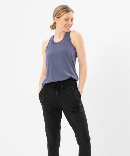 Yoga Basic Harem Pants Bio Baumwolle Hanna - schwarz | color:schwarz | yoga damen basic harem pants hanna | bio baumwolle | yoga hose basic | yoga damen harem pants nachhaltig