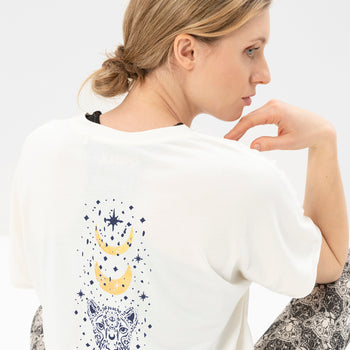 Yoga Boxy T-Shirt Moonlight Organic Cotton Tencel™ Sora- white | color:weiß | yoga damen boxy t-shirt sora | bio baumwolle tencel | t-shirt moonlight leo moon | yoga damen t-shirt nachhaltig