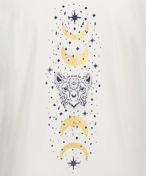 | color:weiß | yoga damen boxy t-shirt sora | bio baumwolle tencel | t-shirt moonlight leo moon | yoga damen t-shirt nachhaltig