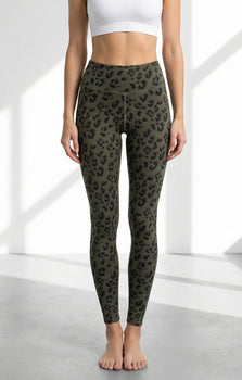 Yoga Soft Leggings Leo Bio Baumwolle Luna - grün | color:grün | yoga damen soft leggings leo luna | bio baumwolle | yoga leggins leo | yoga damen leggins nachhaltig