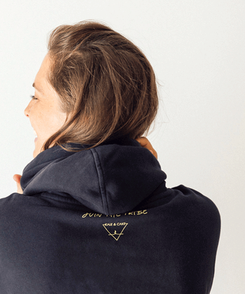 | color:schwarz |yoga hoodie sinah diepold kale&cake |hoodie mond sonne