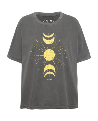 | color:grau |yoga t-shirt sinah diepold kale&cake |t-shirt mond sonne