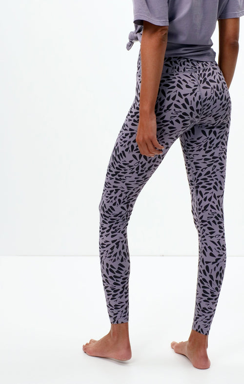 | color:lila |yoga leggings nachhaltig lila