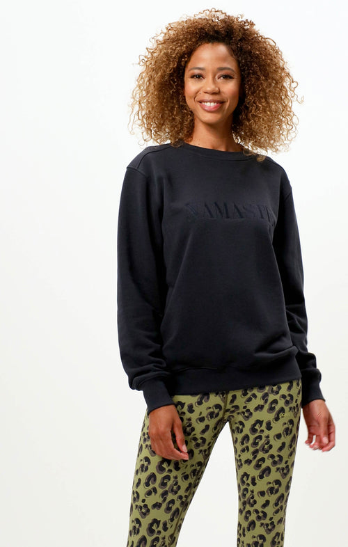 | color:blau |yoga sweater namaste blau