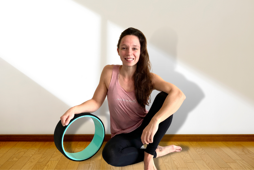 Yoga with the yoga wheel? An interview with trainer, author and founder Selina Reichert