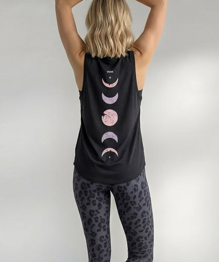 | color:schwarz | yoga damen athletic tank tara | bio baumwolle tencel | tank top moon | yoga damen tank top nachhaltig
