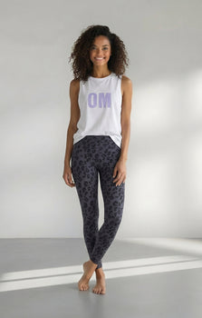 | color:weiss | yoga damen athletic tank tara | bio baumwolle tencel | tank top OM | yoga damen tank top nachhaltig