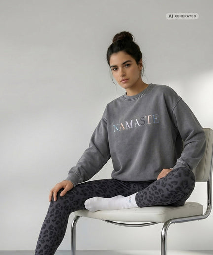 Yoga Boxy Sweater Vintage Namaste Bio Baumwolle Philia - grau – AI GENERATED / KI-GENERIERT