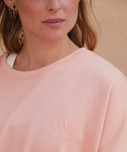 | color:rosa | yoga Loose Sweater OM Bio Baumwolle Pia | bio baumwolle | sweatshirt om stick | yoga damen pullover nachhaltig