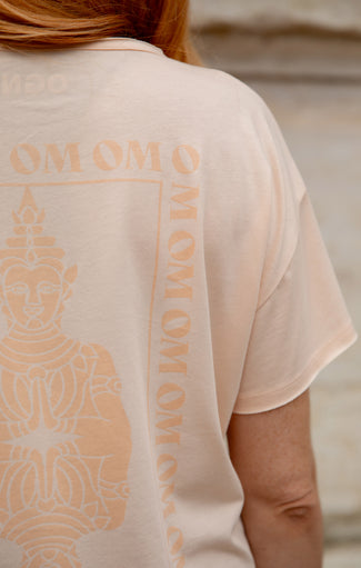 | color:rosa | yoga damen loose t-shirt sue | bio baumwolle tencel | t-shirt buddha OM | yoga damen t-shirt nachhaltig